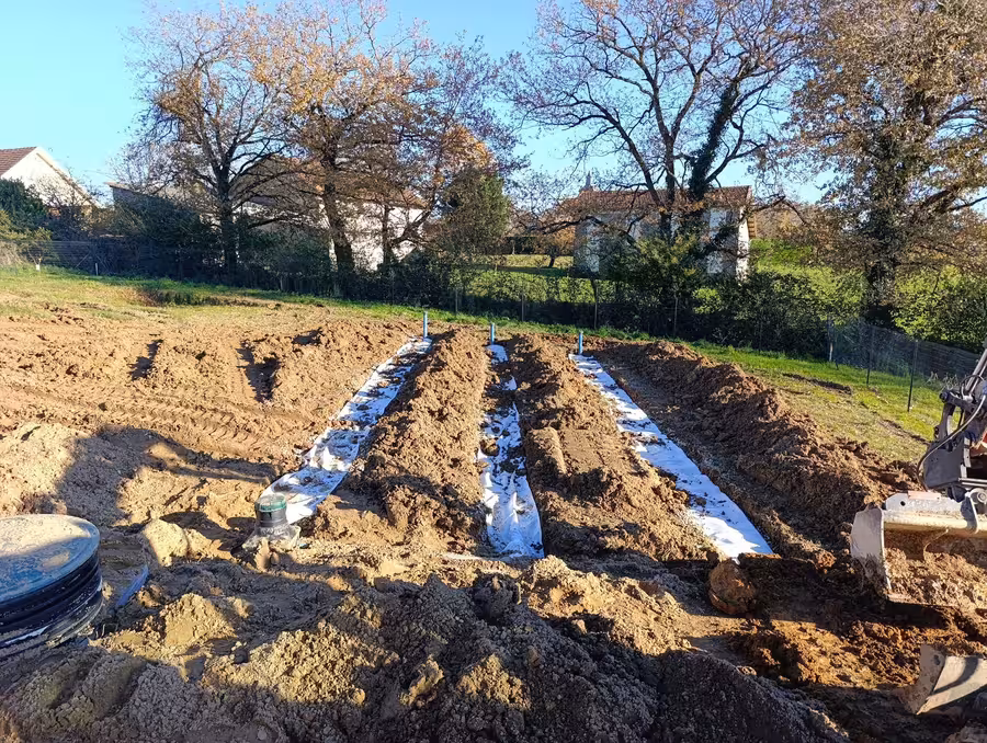 Filtre compact, tranchées d'infiltration et parking calcaire près de Pomarez